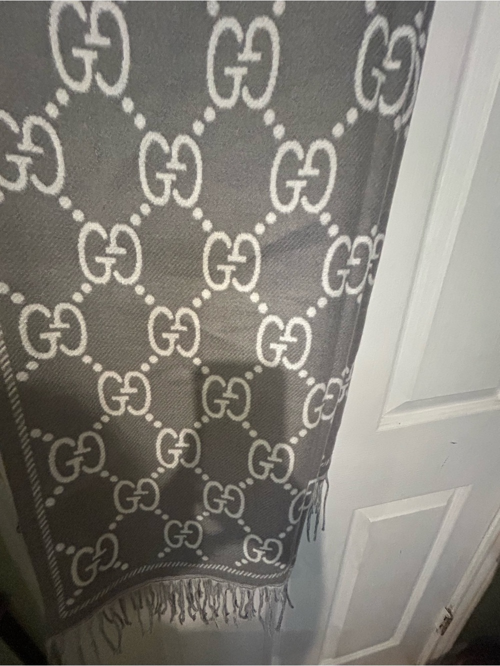 Gucci Blanket Scarf - Picture 4 of 11